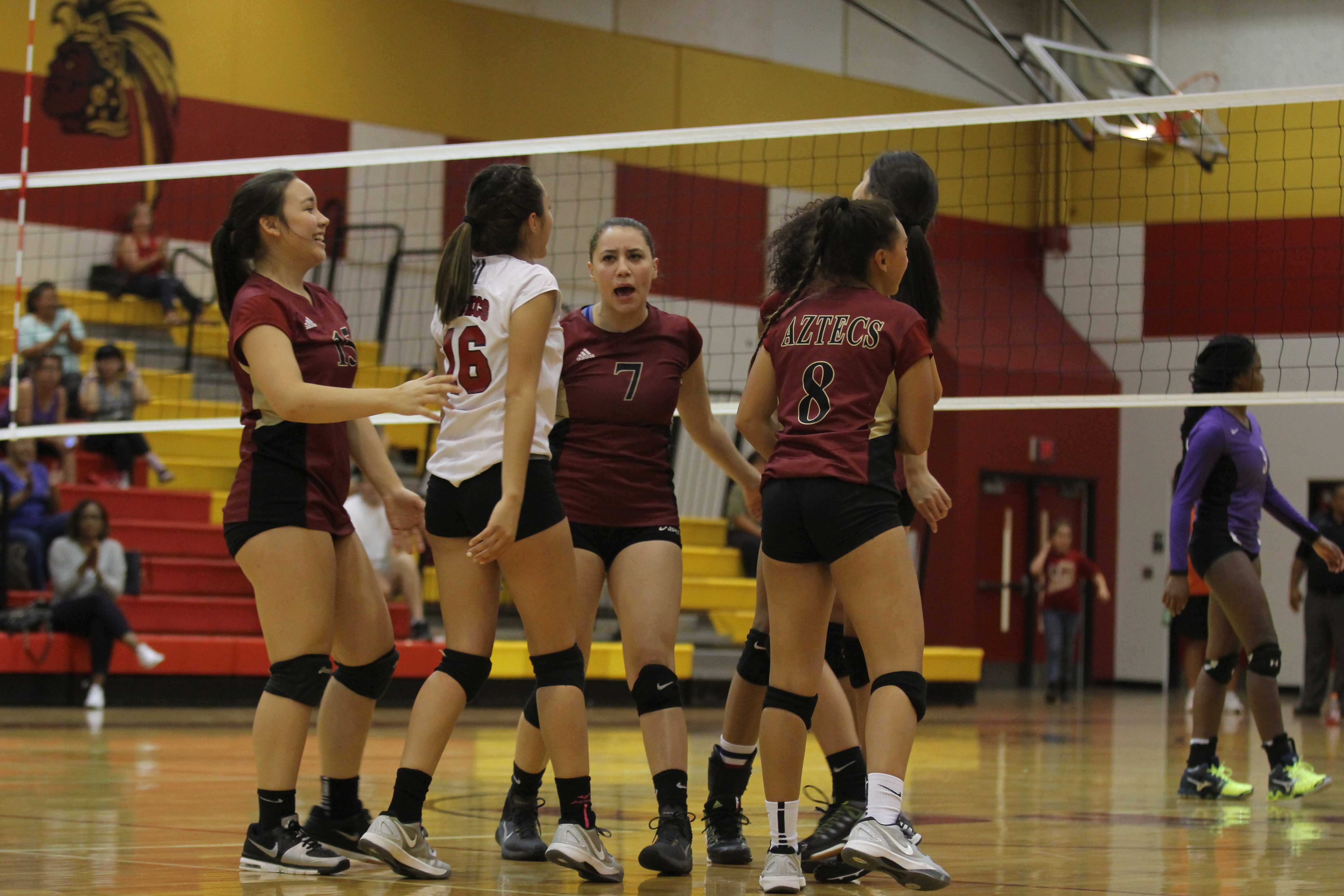 Volleyball Ladies Play Franklin Slideshow