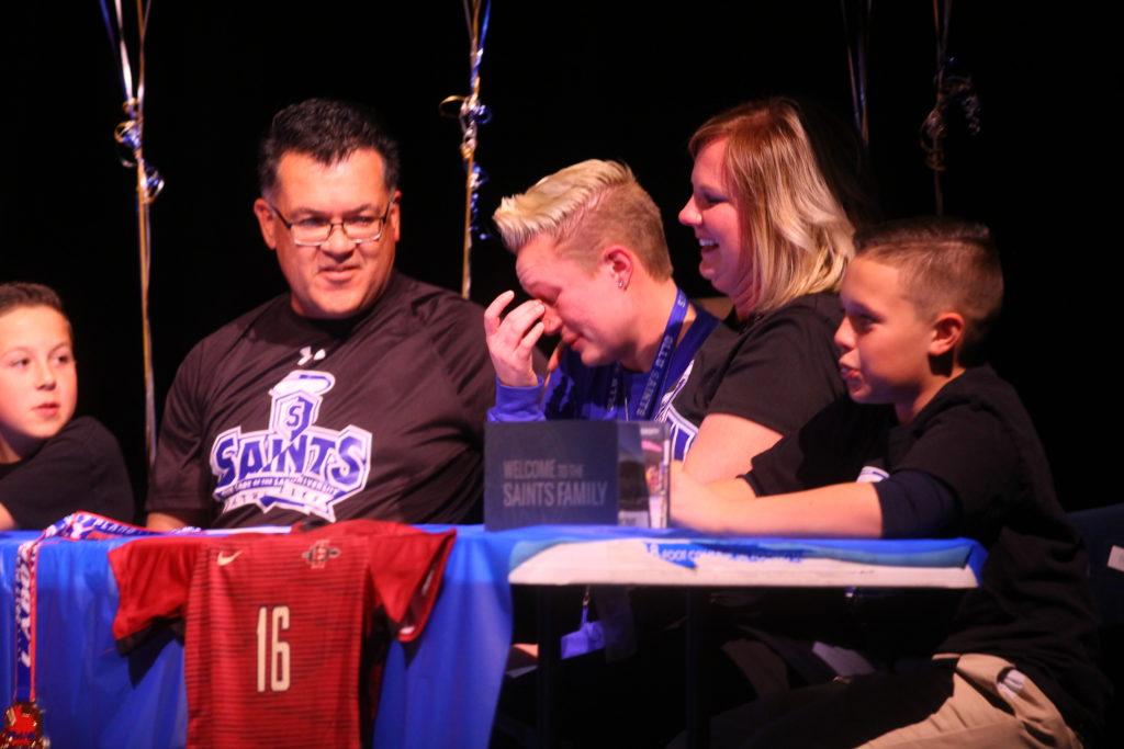 Five athletes sign letters of intent