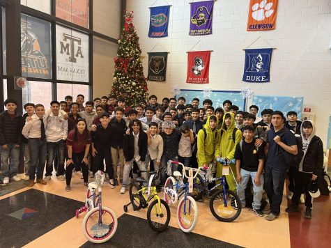 The men’s soccer program donated four bikes for children in need on Dec. 14, 2022. This is a tradition Coach Saucedo wants his team to keep following because he loves giving back to his community.